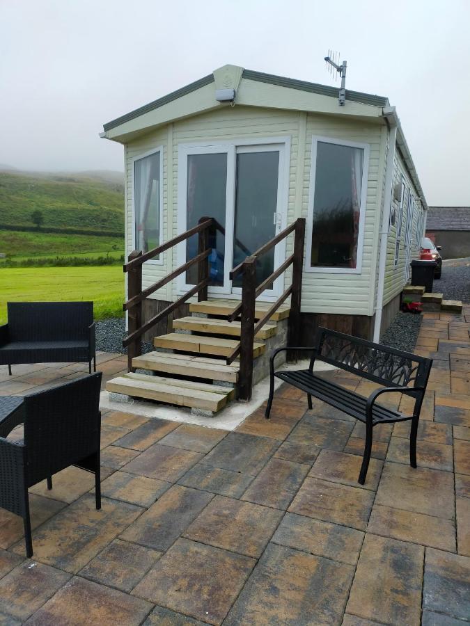 Slieve Croob Cosy Caravan Finnis Dış mekan fotoğraf